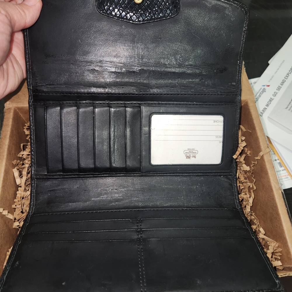 Coach Wallet - Picture 6 of 7